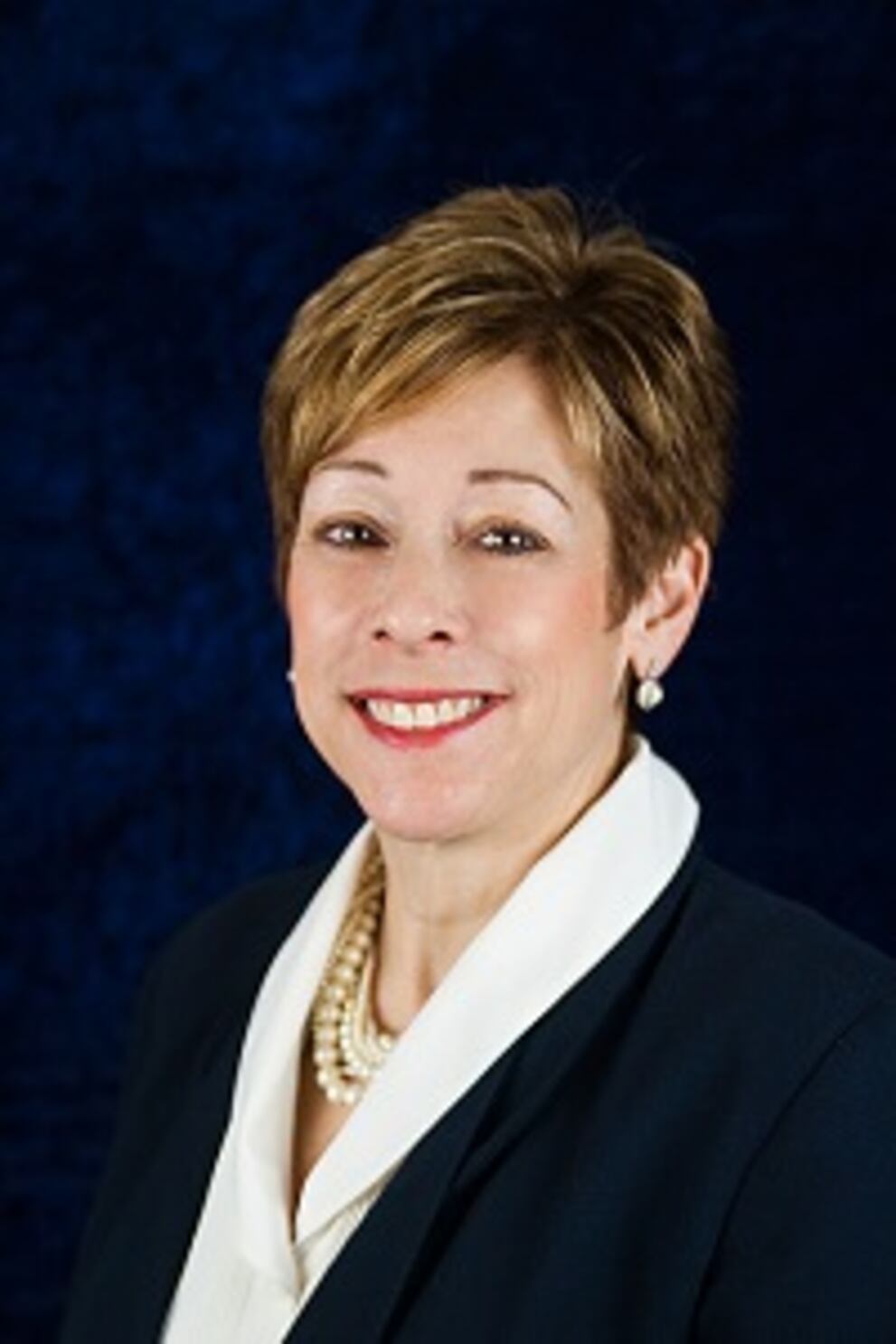 Headshot of Linda Richetelli-Pepe